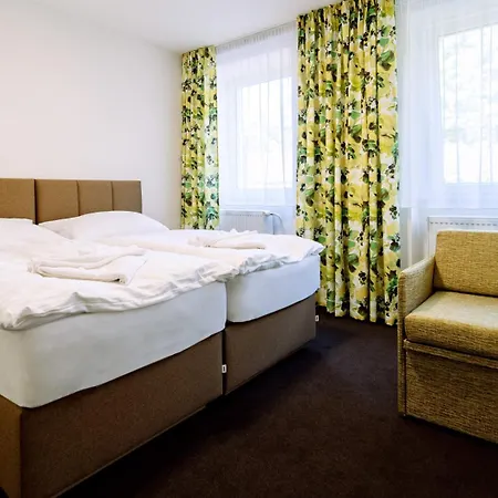 Hotel Retro Jiskra 3*