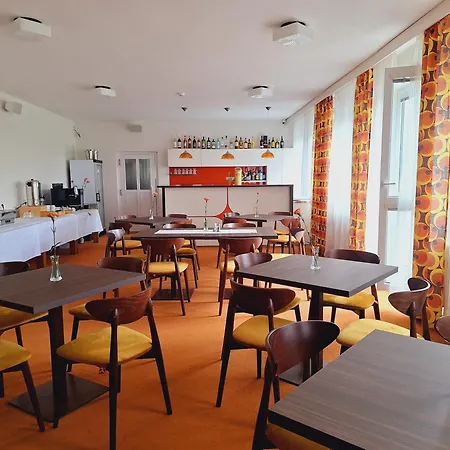 Hotel Retro Jiskra Celadna