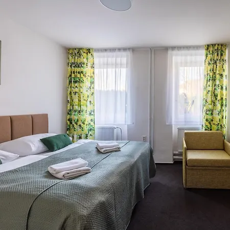Retro Jiskra Hotel Celadna